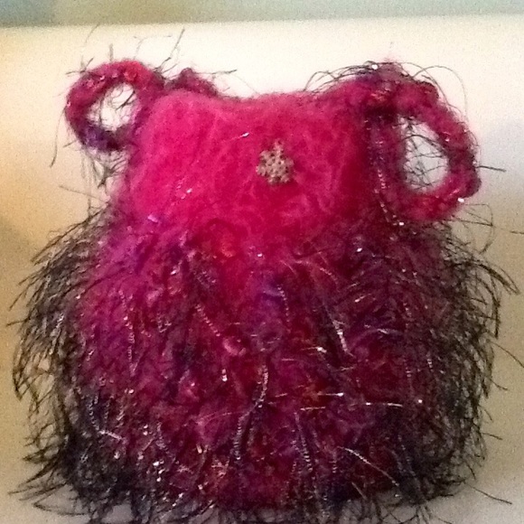 Artist handcrafted Bucket Statement Textured Bag - Picture 2 of 7